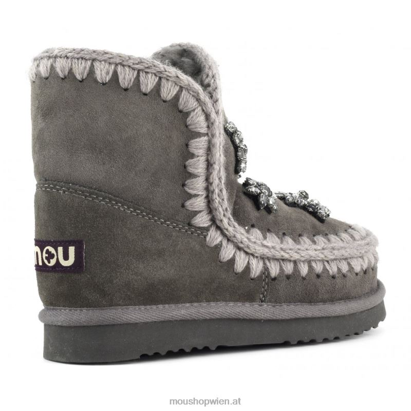 Frauen Eskimo 18 Kristallsterne Mou P660X382 Holzkohle